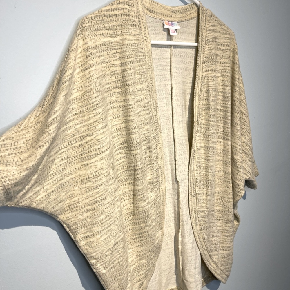 Lularoe Cardigan Batwing Sweater. Womens. Color Cream. Size Small EUC